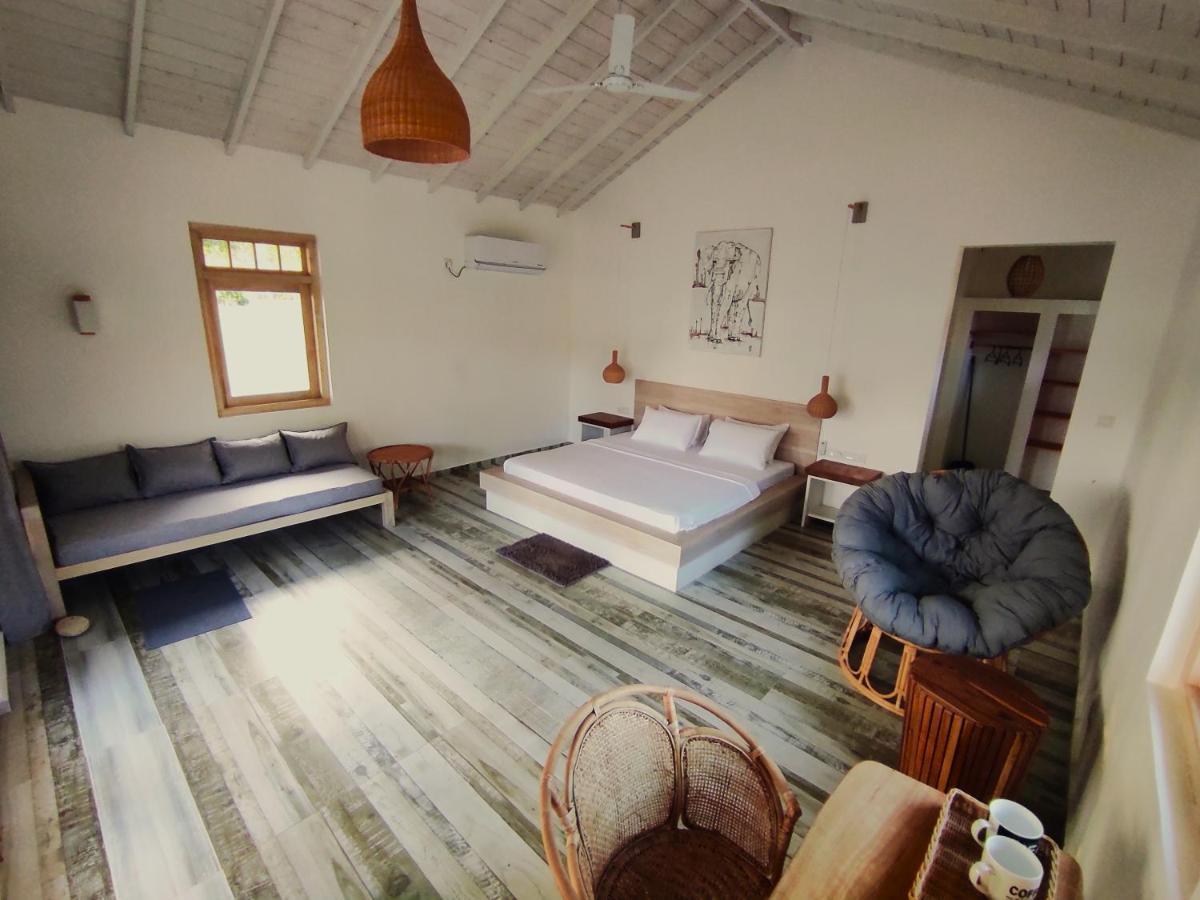 Sleeping Elephant Beach Resort Tangalle Kültér fotó