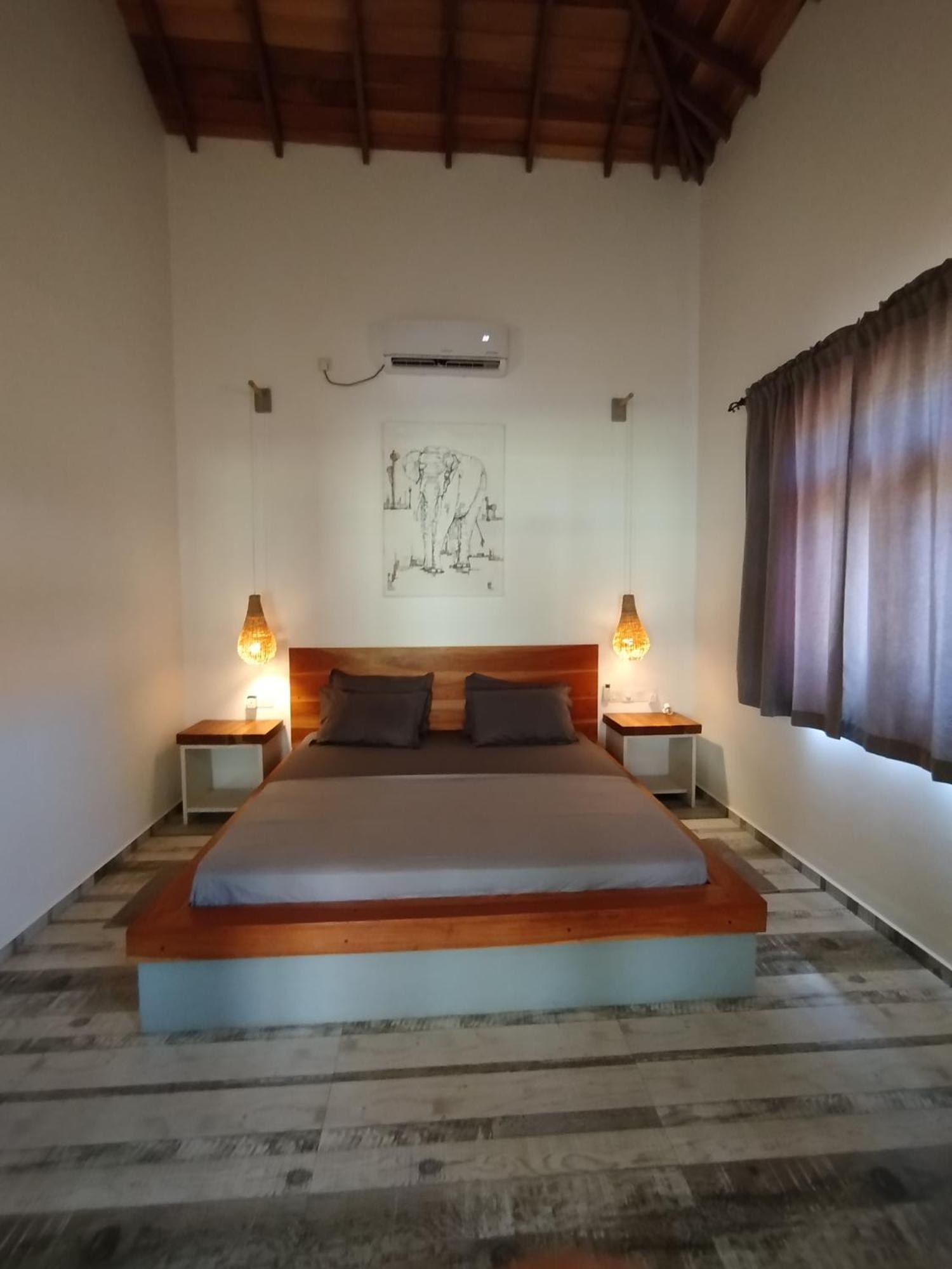 Sleeping Elephant Beach Resort Tangalle Kültér fotó