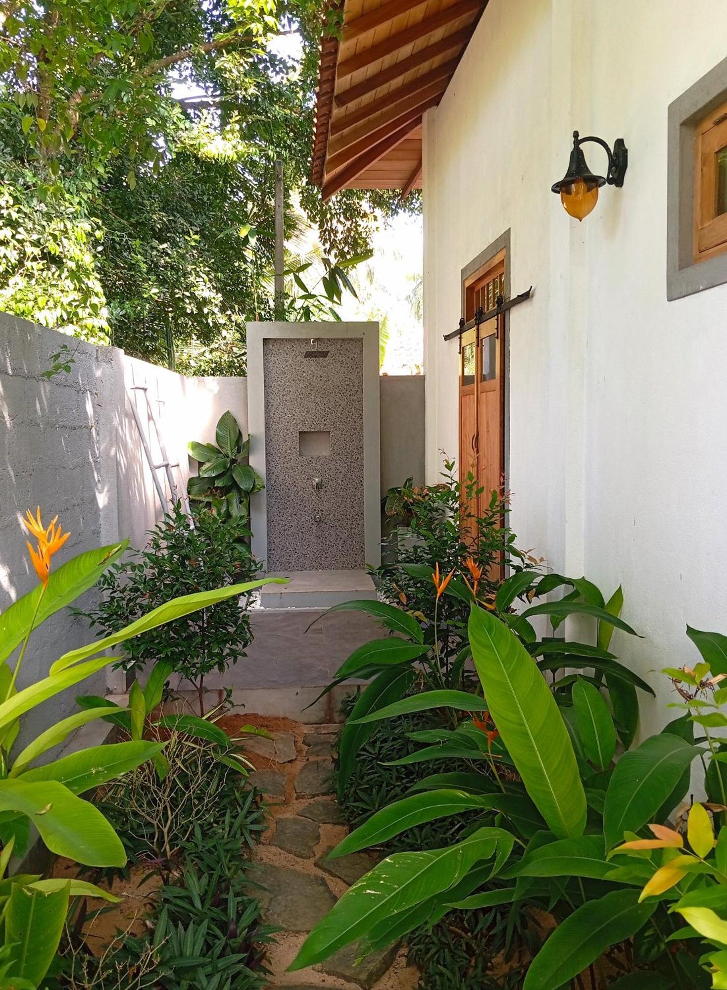 Sleeping Elephant Beach Resort Tangalle Szoba fotó